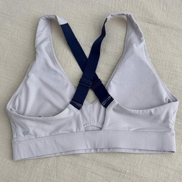 Fabletics Black Long Sleeve Performance Top & Sport Bra Bundle - Picture 4 of 4